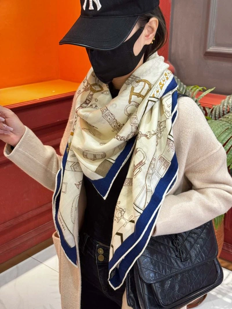 UrbanChic Hermes Scarf 271803