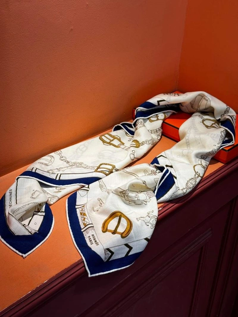 UrbanChic Hermes Scarf 271803