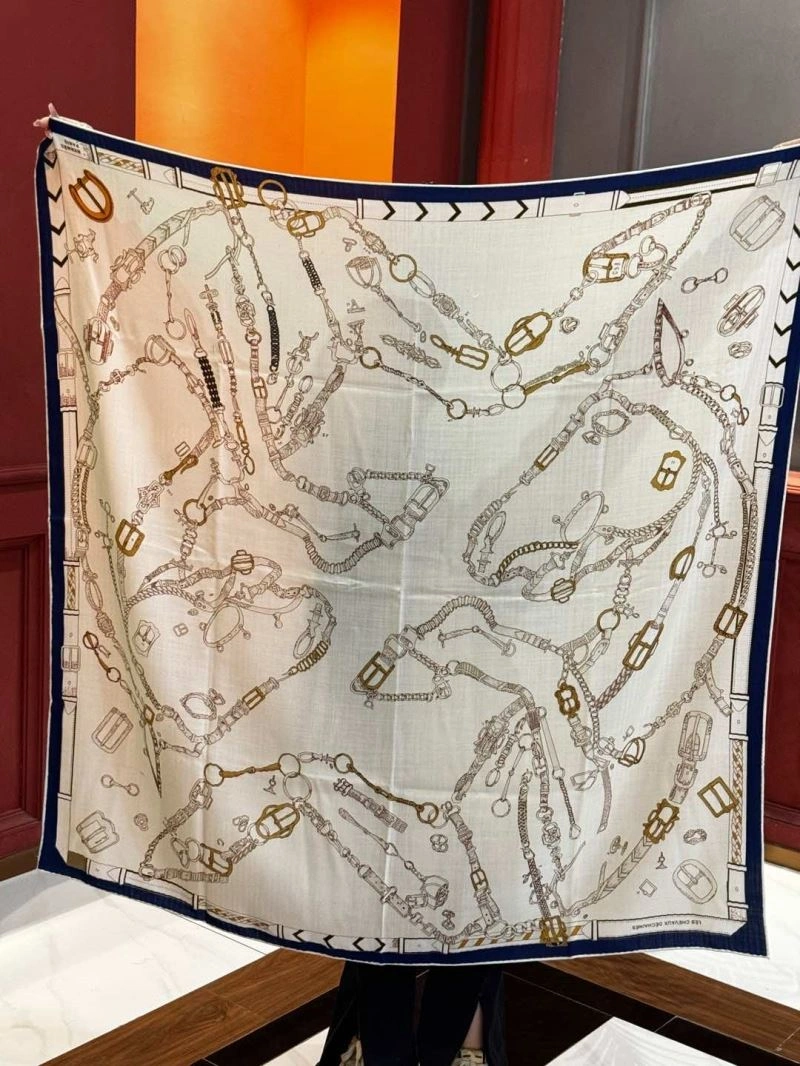 UrbanChic Hermes Scarf 271803