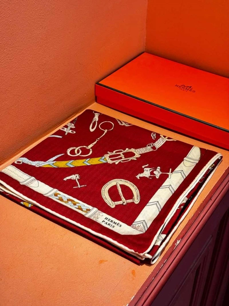 Classic Hermes Scarf 271786