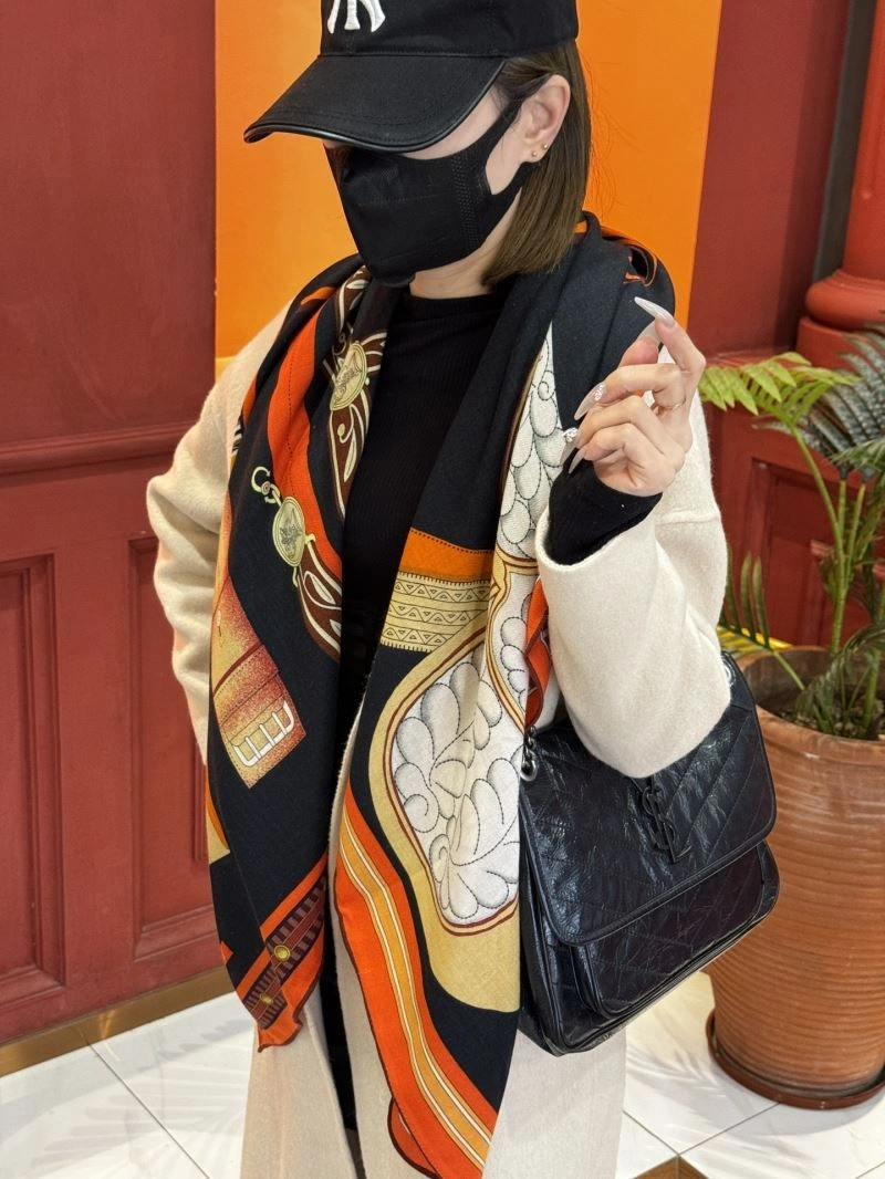 FreshLook Hermes Scarf 271787