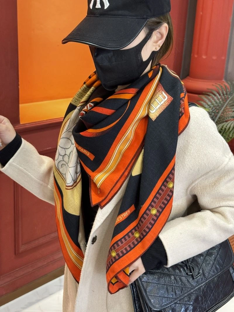 FreshLook Hermes Scarf 271787