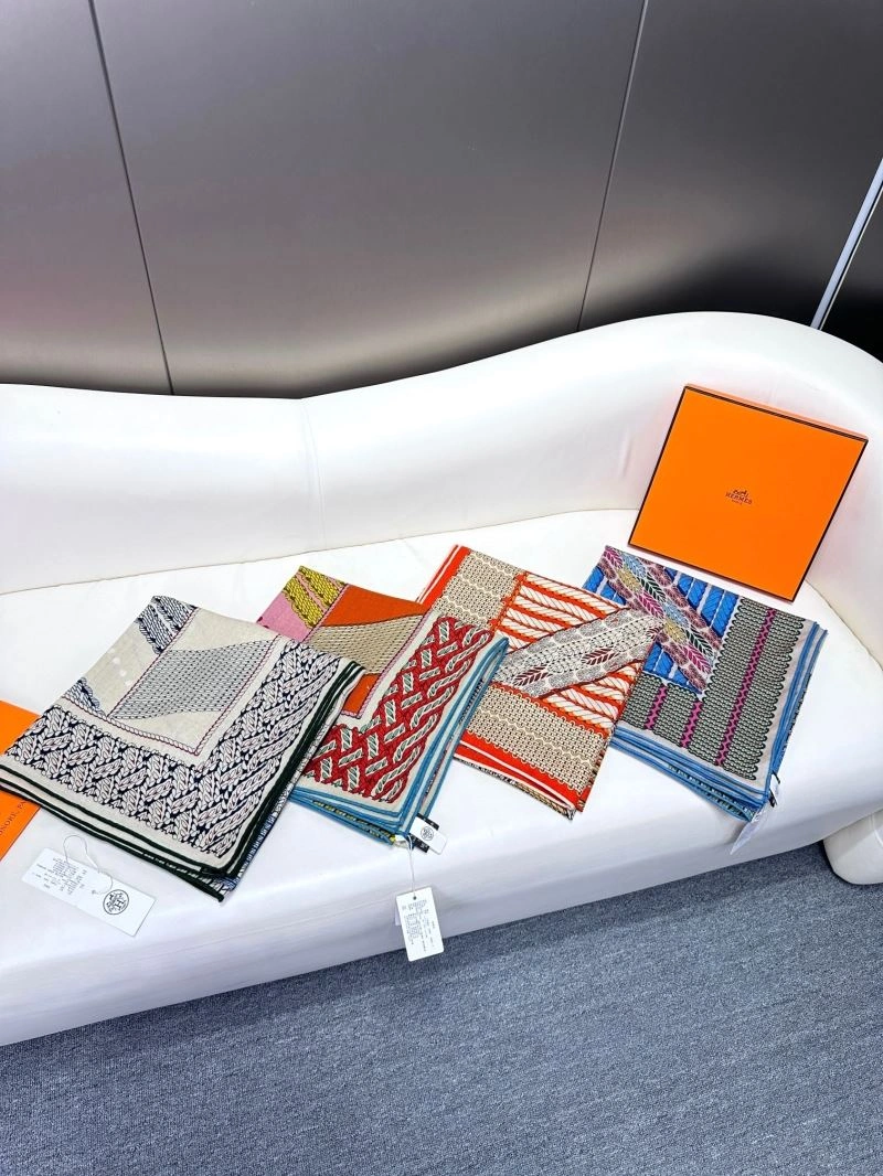 Bold Hermes Scarf 271784