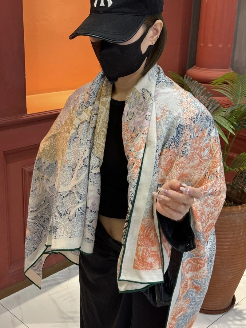 TravelReady Hermes Scarf 271747