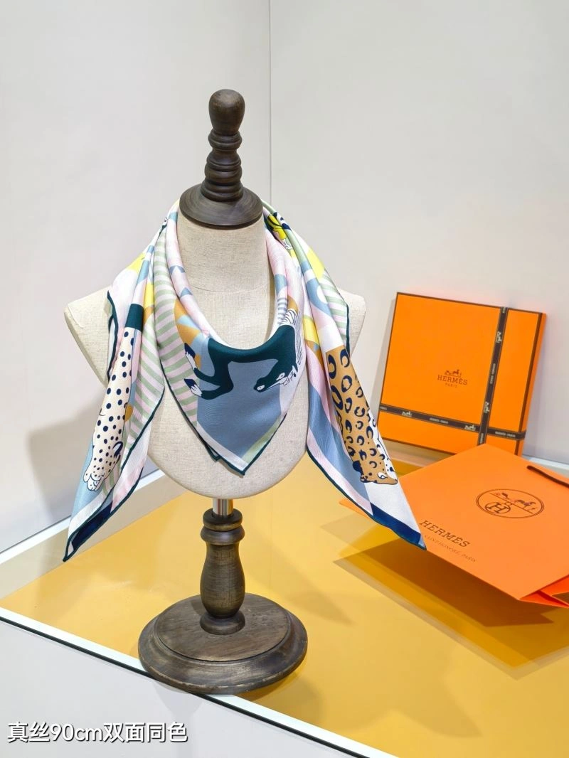 Hermes Scarf Compact 271590