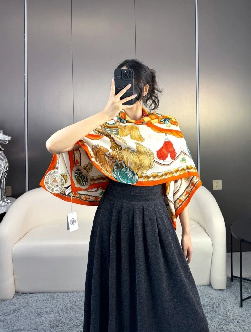 Supportive Hermes Scarf 271564