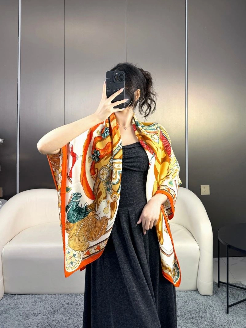 Supportive Hermes Scarf 271564