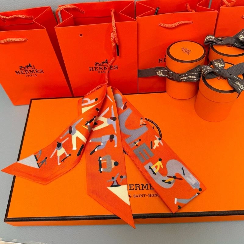Durable Hermes Silk 272266