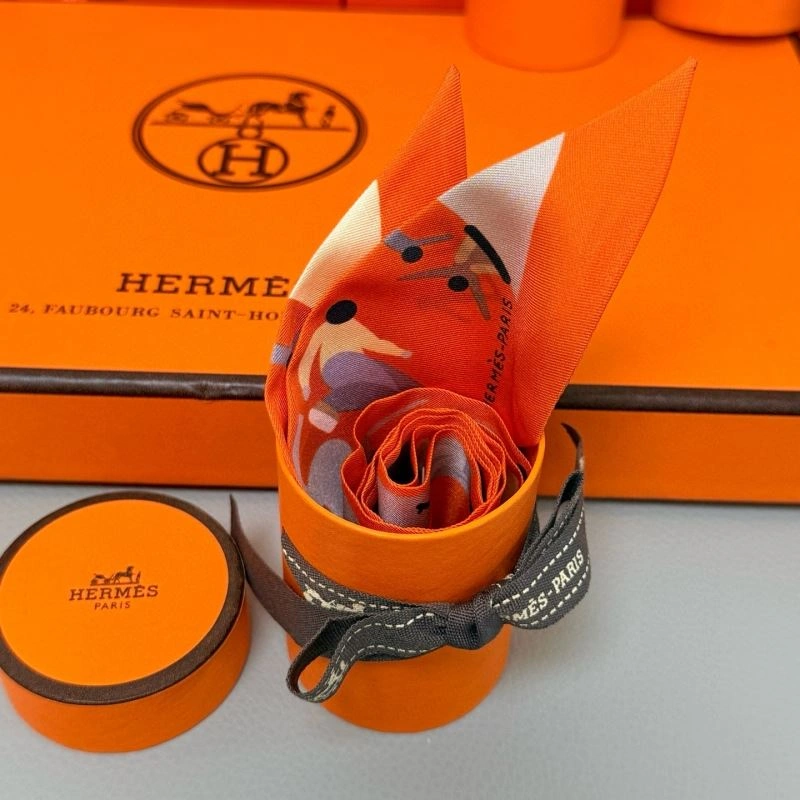 Durable Hermes Silk 272266