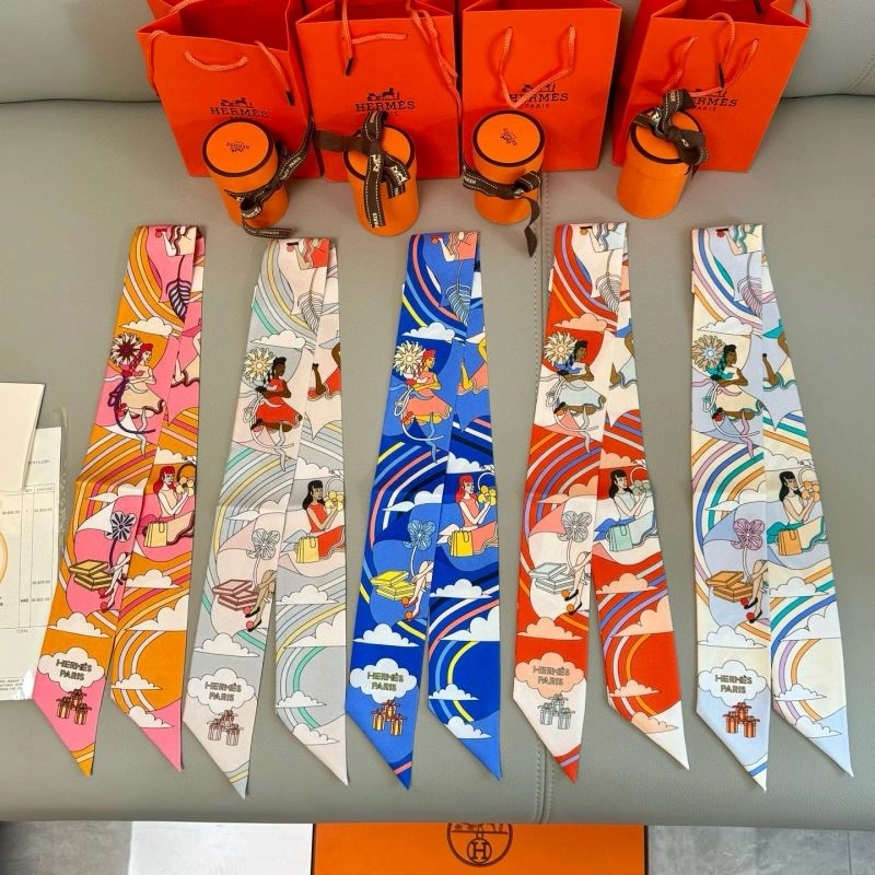 Contemporary Hermes Silk 272248