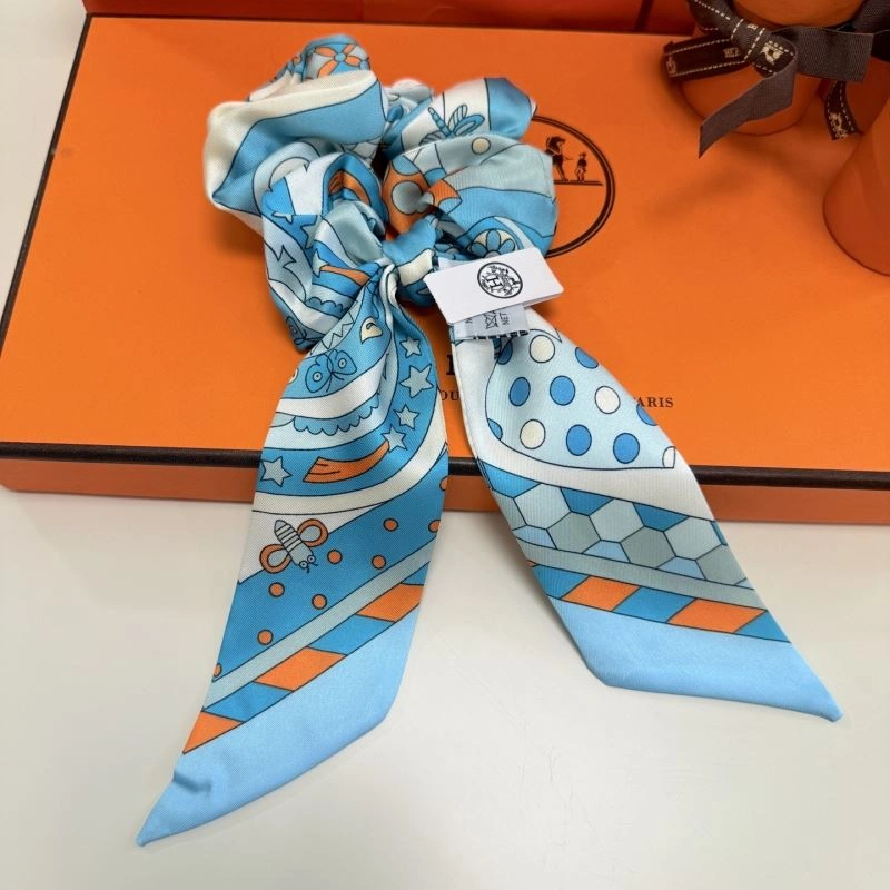 Trendsetting Hermes Silk 272200
