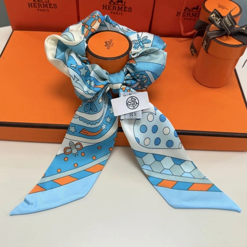Trendsetting Hermes Silk 272200