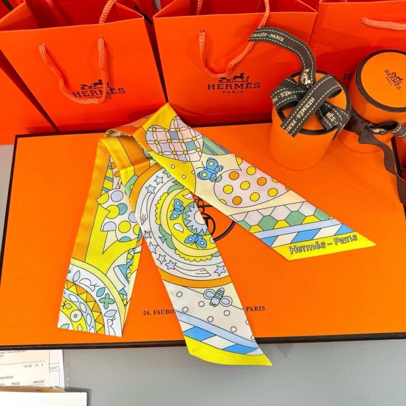 Attractive Hermes Silk 272183