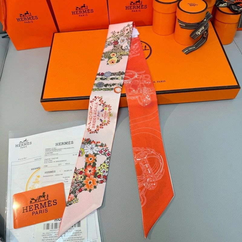 Seasonal Hermes Silk 272129