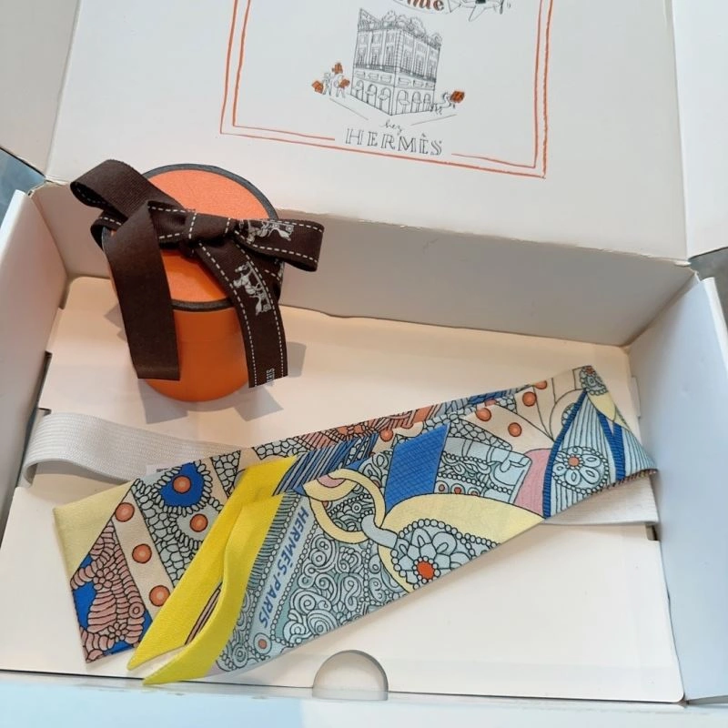 Colorful Hermes Silk 272141