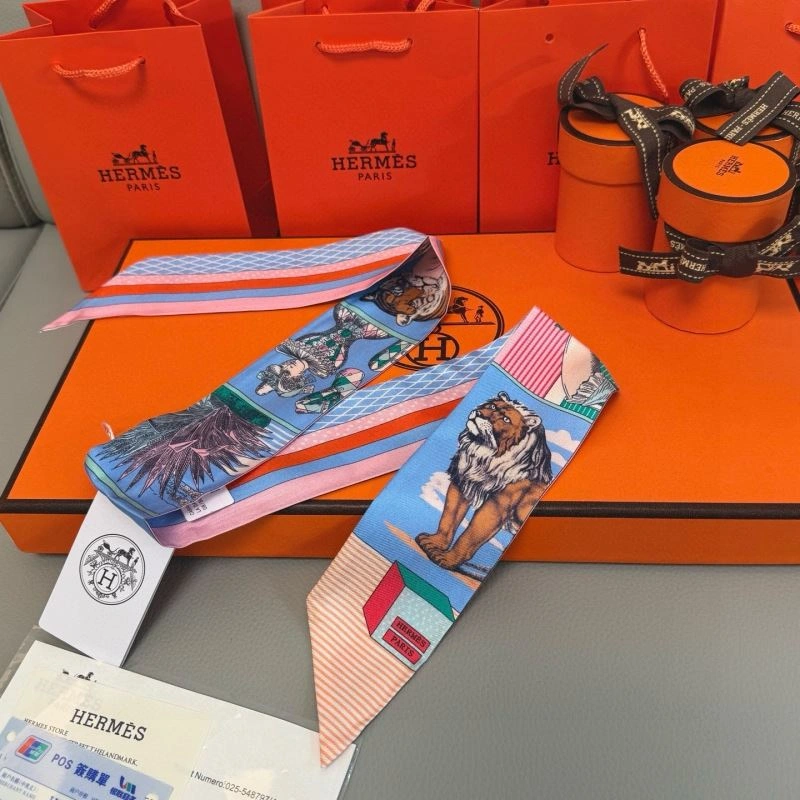 SunProtective Hermes Silk 272112