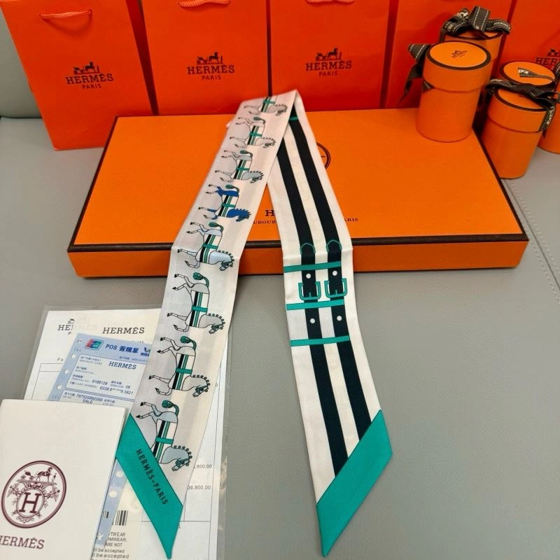Hermes Silk Seasonal 272104
