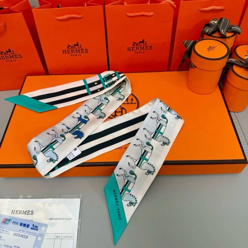 Hermes Silk Seasonal 272104
