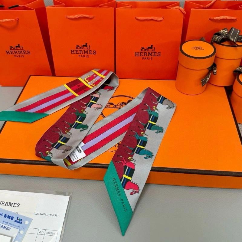Sleek Hermes Silk 272090