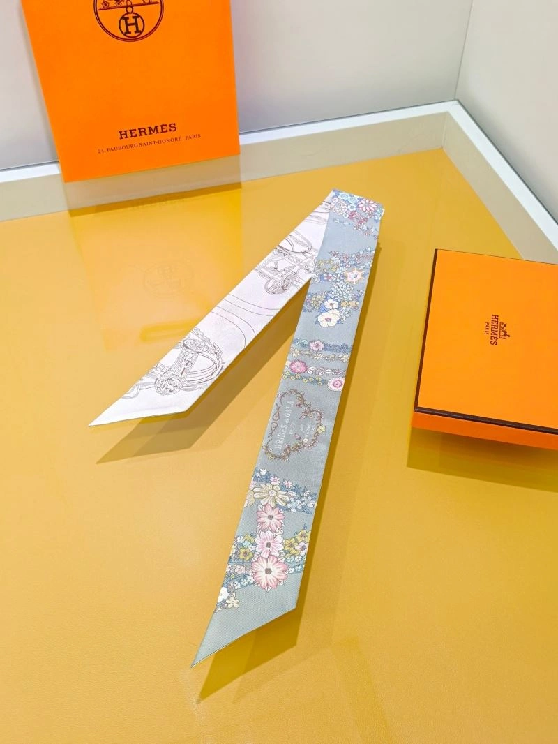 Trendsetting Hermes Silk 272494