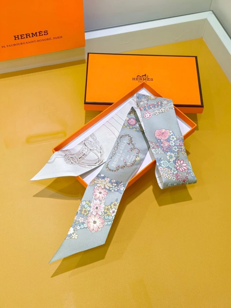 Trendsetting Hermes Silk 272494