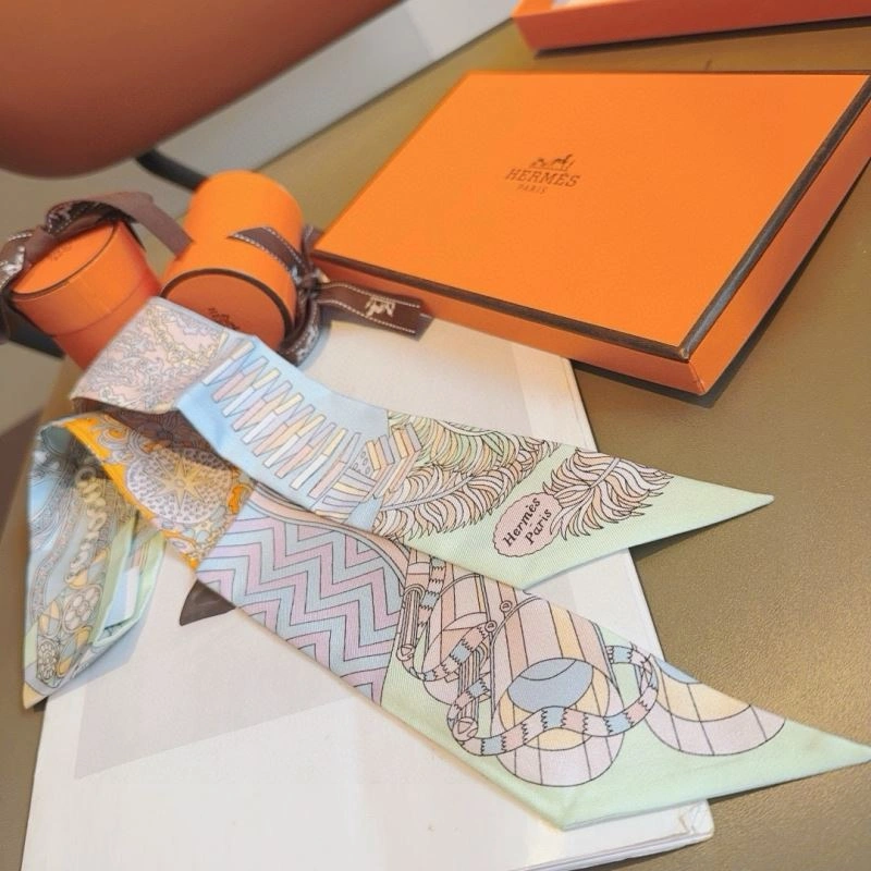 Hermes Silk Compact 272916