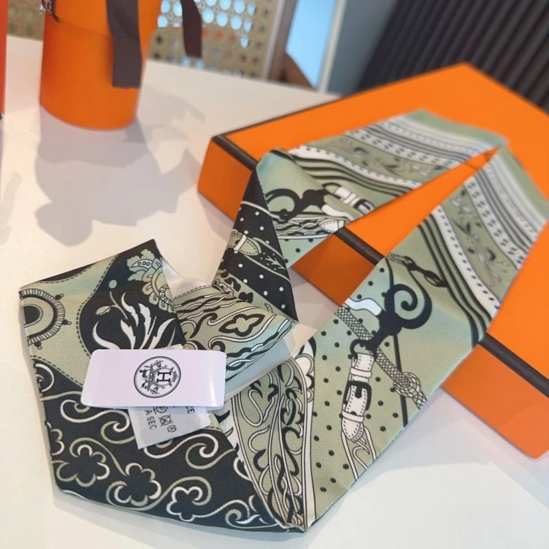 UrbanChic Hermes Silk 272912