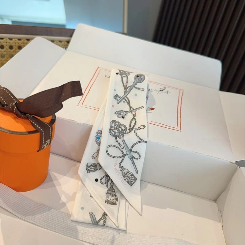 Efficient Hermes Silk 272875