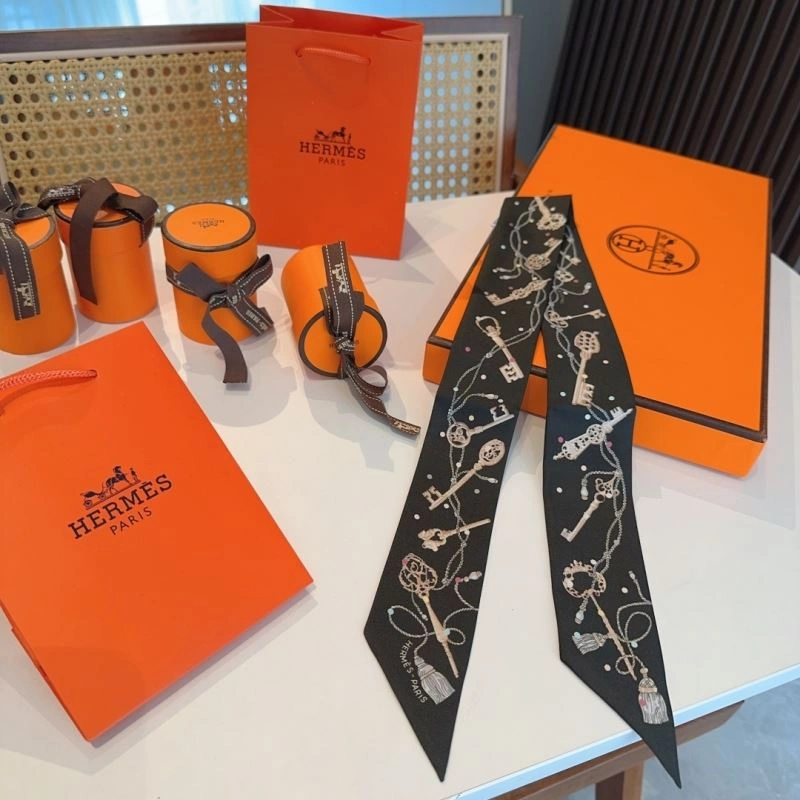 Hermes Silk Unisex 272880