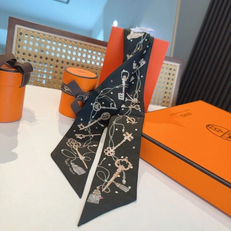 Hermes Silk Unisex 272880