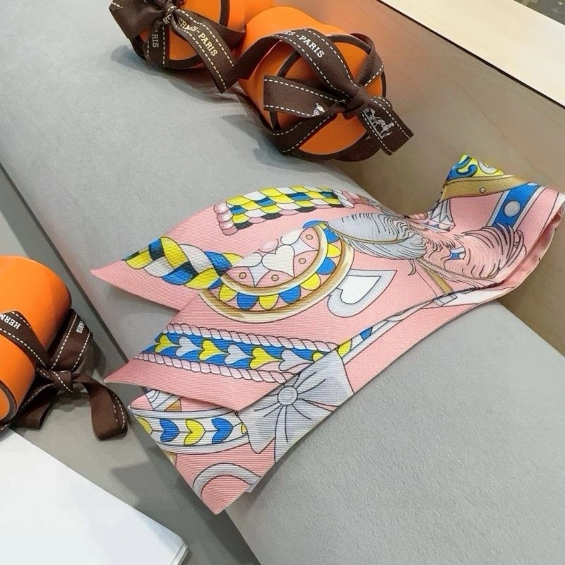 Attractive Hermes Silk 272697