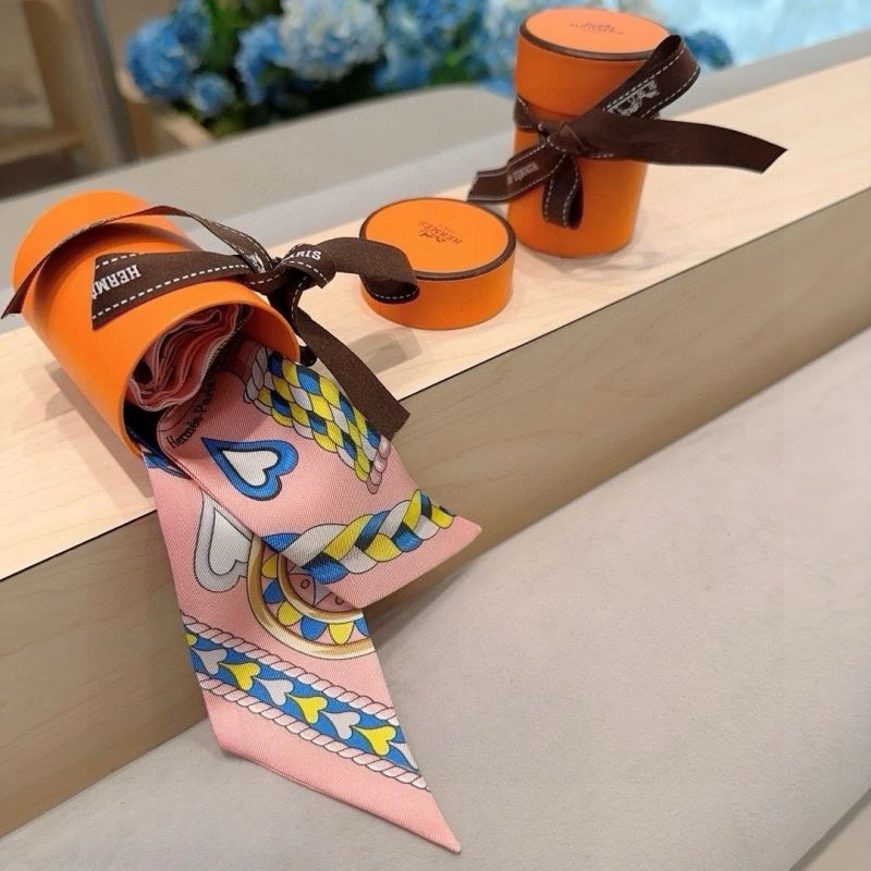 Attractive Hermes Silk 272697