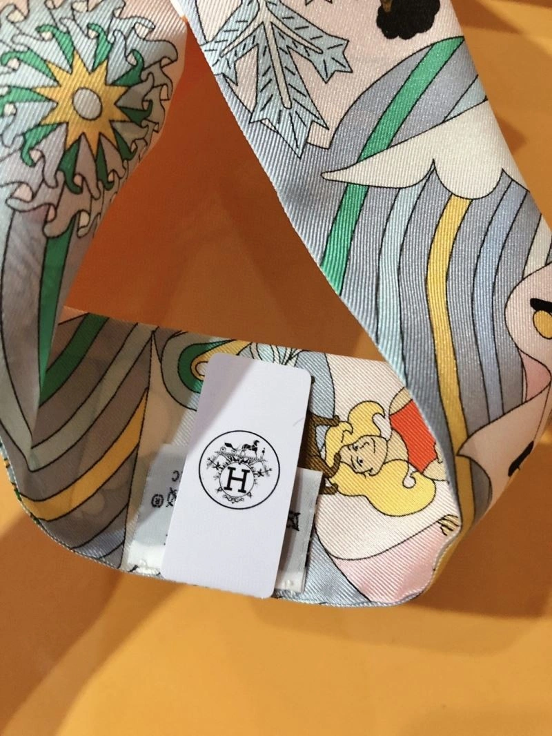Unique Hermes Silk 272682