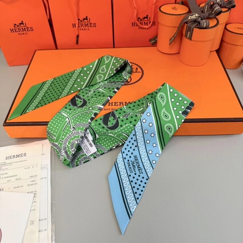 Trendsetting Hermes Silk 272654