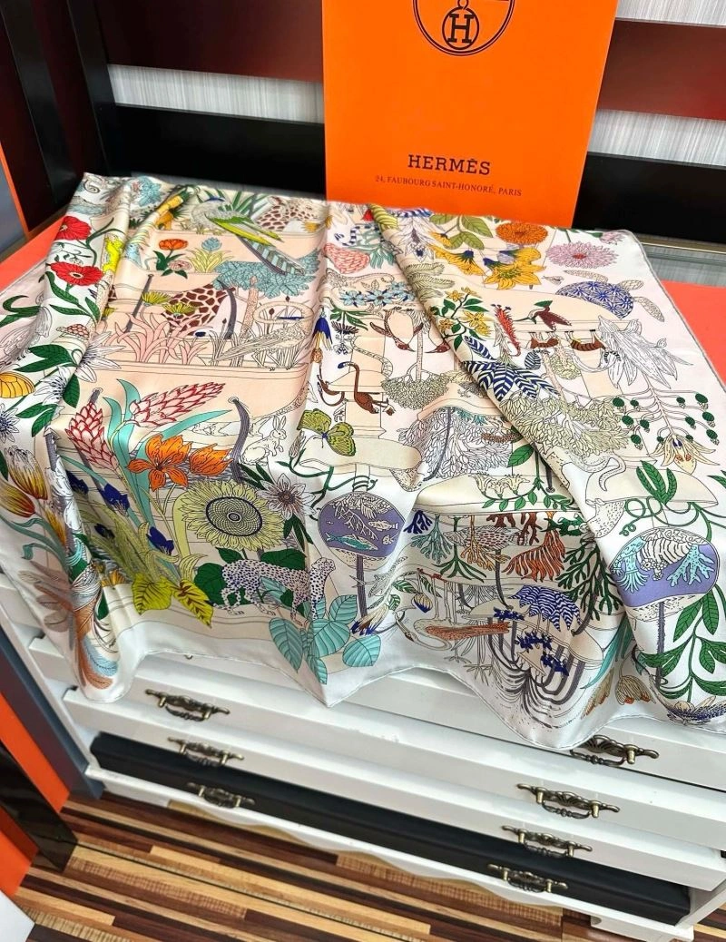 Hermes Silk Premium 272646