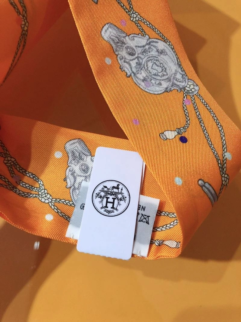 Durable Hermes Silk 272647