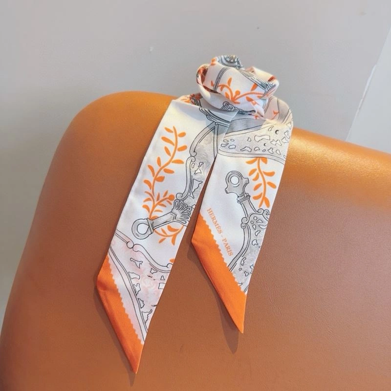 Neat Hermes Silk 272617
