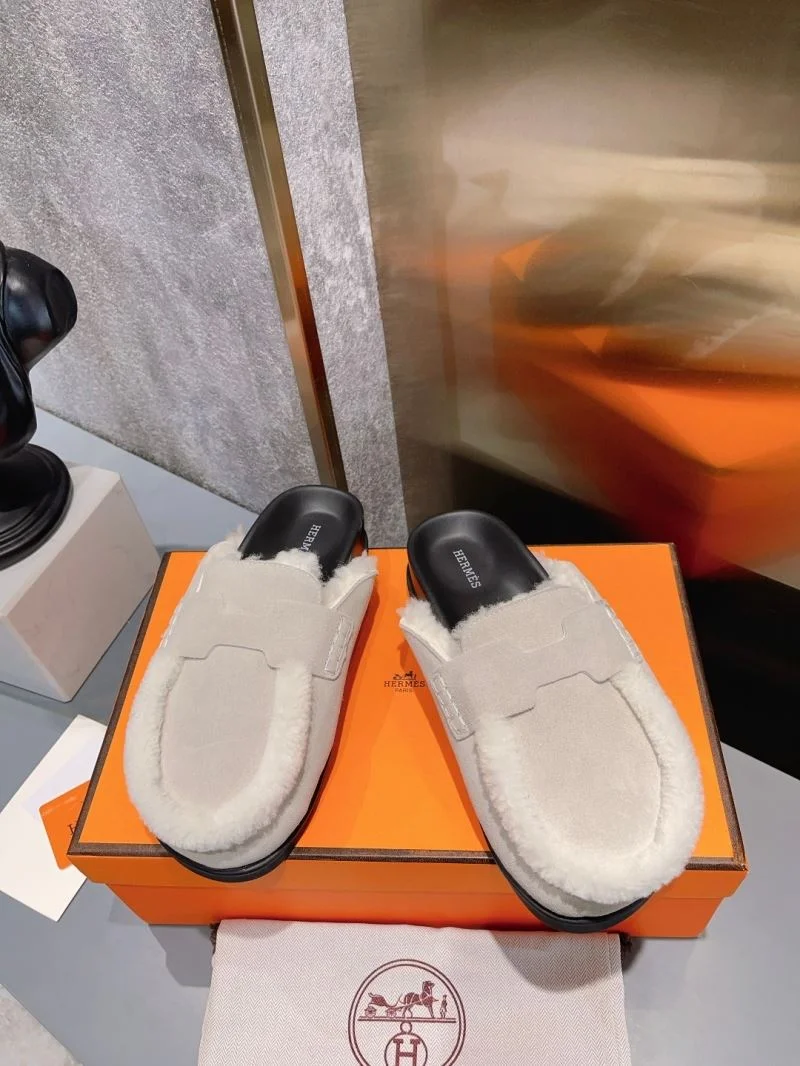 Sporty Hermes Slippers 26170