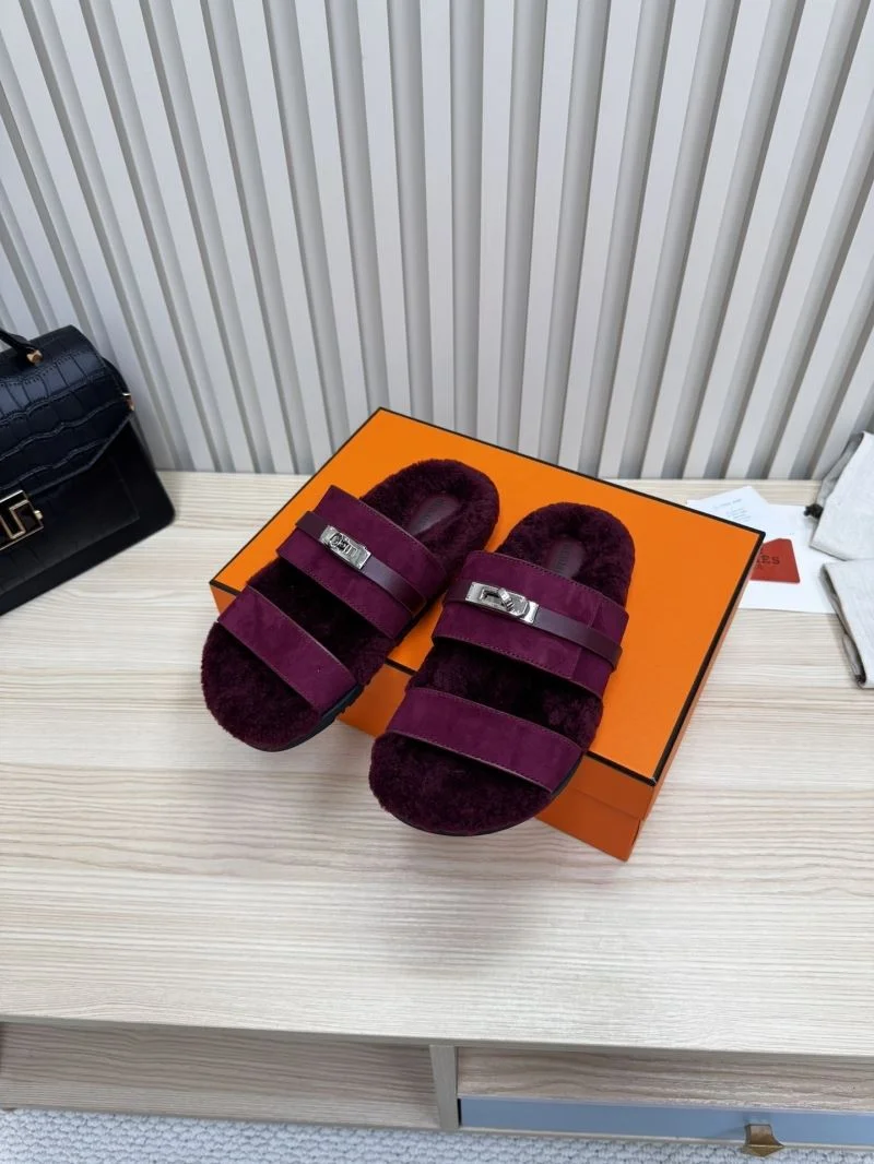 UrbanChic Hermes Slippers 26161