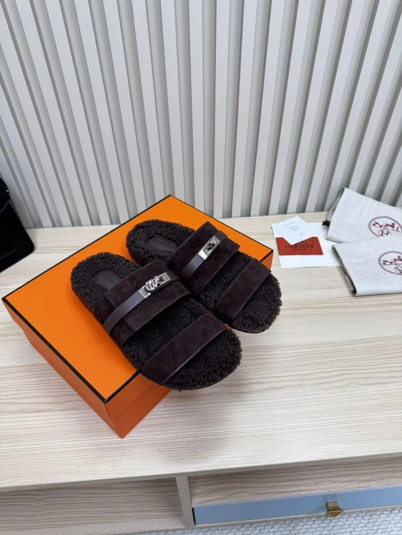 TravelReady Hermes Slippers 26168