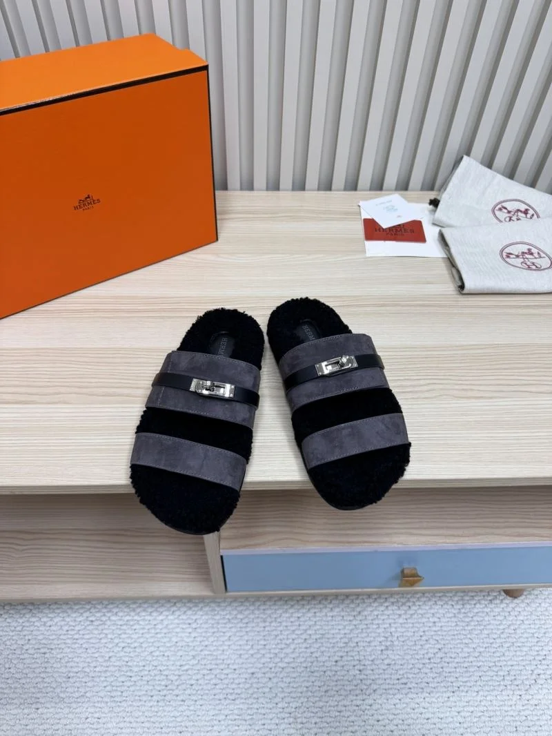 Seasonal Hermes Slippers 26156