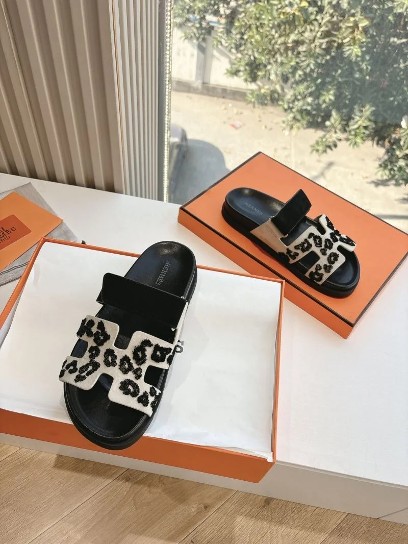 Timeless Hermes Slippers 26680