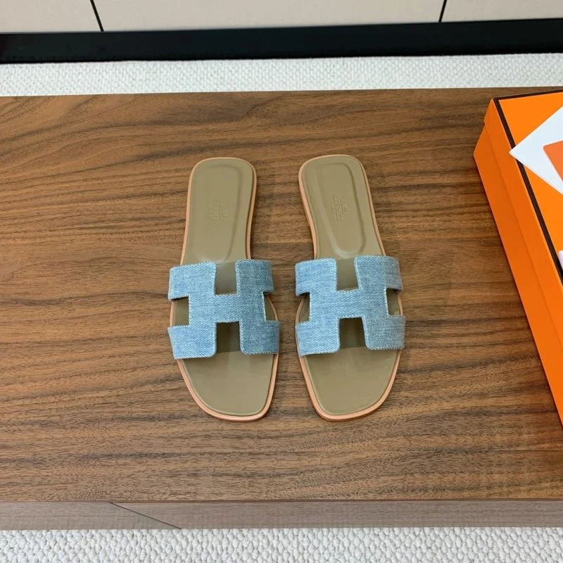 Neat Hermes Slippers 27501