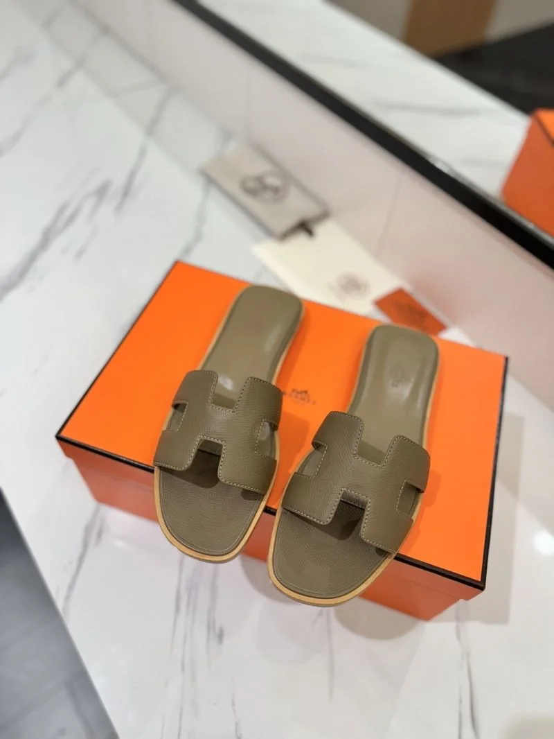 Bold Hermes Slippers 27432