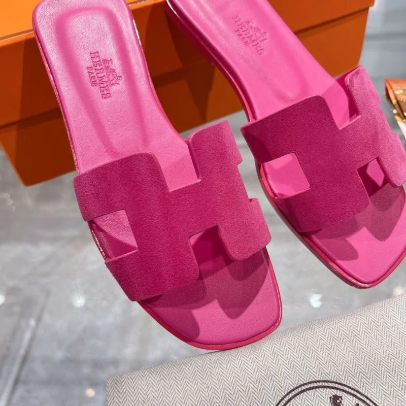 ZipUp Hermes Slippers 28406