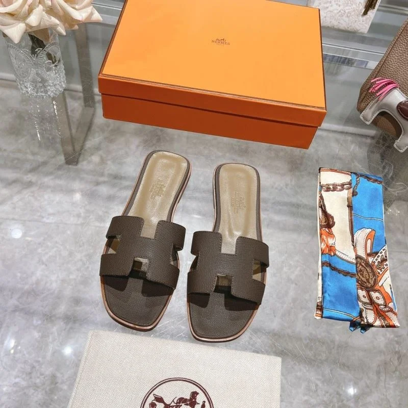 ComfortFit Hermes Slippers 28239