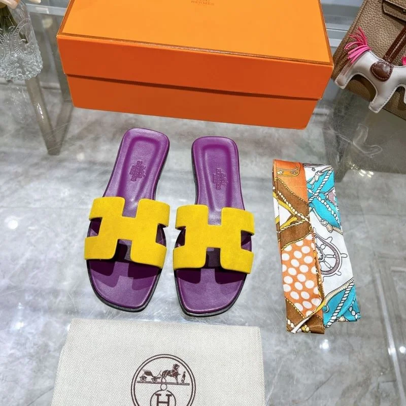 Versatile Hermes Slippers 28228