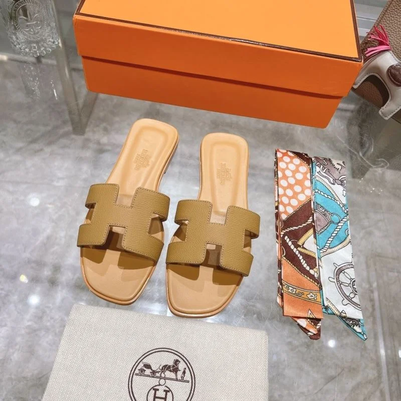 Sporty Hermes Slippers 28194