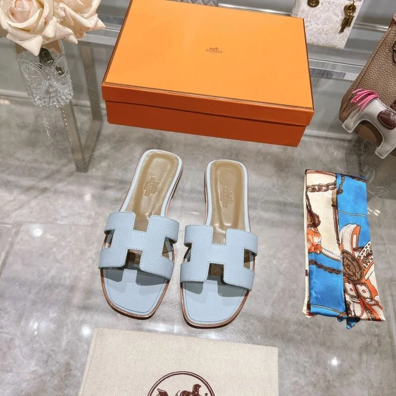 Versatile Hermes Slippers 28165