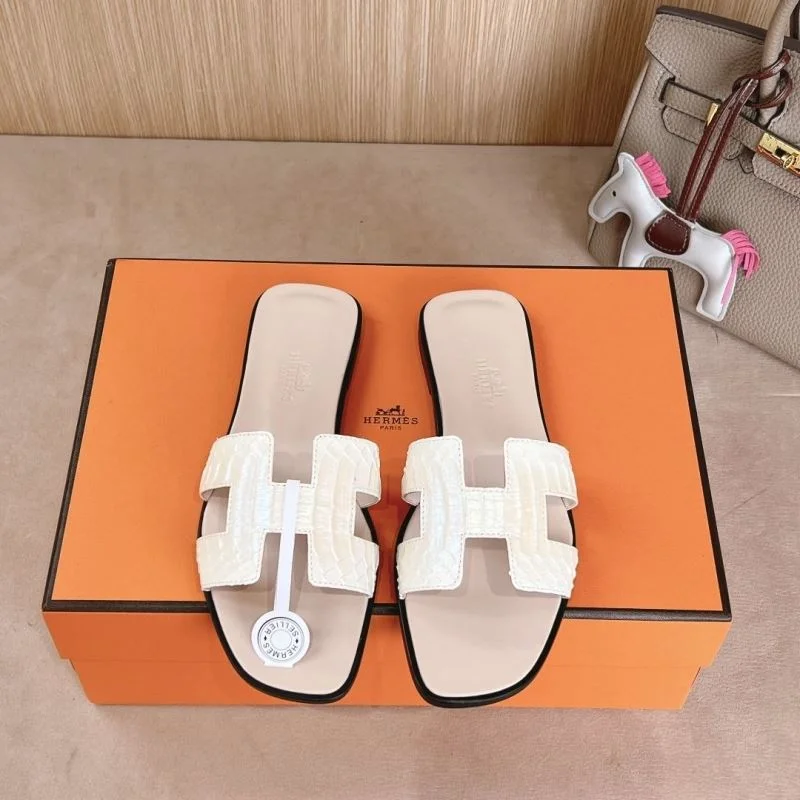 Tailored Hermes Slippers 28095